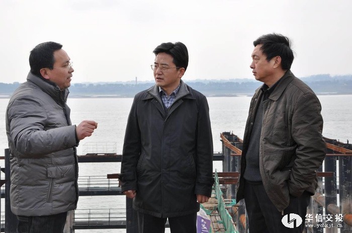 張文學(xué)副市長(zhǎng)深入白洋港工地開(kāi)展&ldquo;三進(jìn)五訪&rdquo;活動(dòng)tttttttttttttttttttttt.jpg